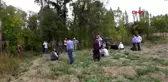 Kestiği ağacın altında kalarak öldü