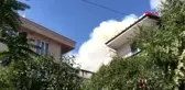 Şişli'de 5 katlı binanın çatısında yangın