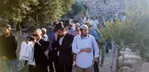 Yüzlerce fanatik Yahudi'den Mescid-i Aksa'ya baskın