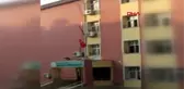 İki öğretmene paspas sapıyla saldıran öğrenci velisi gözaltında