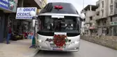 Kiraladığı yolcu otobüsü gelin arabası oldu