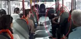 Sözünü tutan belediye başkanı, belediyeye halk otobüsüyle gitti