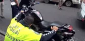 Motosikletiyle kediyi ezmemek için kaza yaptı: 2 yaralı