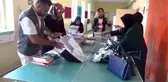 Köy çocuklarının saç bakımı için seferber oldular