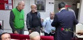 Samsun huzurevinde kalan yaşlılara özel tırnak bakımı yapıldı