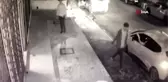Sokak ortasında dehşet anları güvenlik kamerasında
