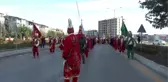 Darüşşifalı öğrenciler Mehmetçik için yürüdü