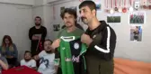Sosyal medyada şarkısı ile fenomen olan Fatih Bulut Denizli'de