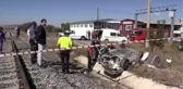 Hemzemin geçitte kaza: 2 ölü, 1 yaralı - (2)