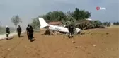 Antalya'da eğitim uçağı yoldan çıktı