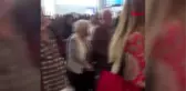 Havalimanında görevliye hakaret eden kadının duruşması yarın başlıyor