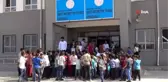 Balıkesirli öğrencilerden şehit öğretmen Necmettin Yılmaz'ın Şanlıurfa'daki öğrencilerine ziyaret