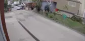 Fabrikaya silahlı saldırı güvenlik kamerasında