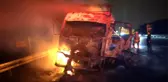 Kuzey Marmara otoyolunda yüklü araç alev alev yandı