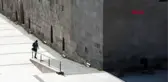 Sivas 800 yıllık tarihi medresenin duvarları yazı tahtasına döndü