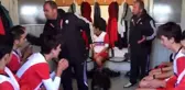 Antrenörden skandal hareket! Futbolculara sıra dayağı attı