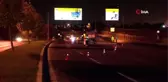 Bakırköy'de üst geçide çarpan TIR yola devrildi
