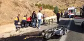 Motosiklet devrildi: 2 yaralı