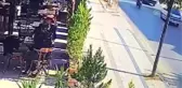 Kaza anı güvenlik kamerasına yansıdı