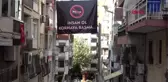 İzmir mahalle sakinlerinden korna sesine afişli çözüm