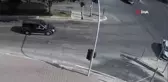 Talihsiz gencin babası şahit arıyor... Motosikletli gençlerin ölümden döndüğü anlar kamerada