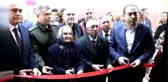 Öğrenciler uzayı ve bilimi okul koridorunda öğreniyor