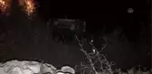 Çaya düşen araçtaki çift kurtarıldı