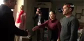 Vali Akbıyık, muhtaç çocukları kendi elleriyle giydirdi