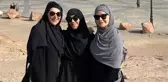 Sosyetik isim Aslı Şen, tesettürlü fotoğraflarına 