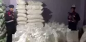 Böceklenmiş unu eleyip piyasaya sürmeye çalışan zanlılar yakalandı