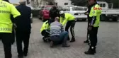 Bursa kazada ölen babasının cansız bedenine sarıldı