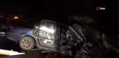 Otomobil TIR'ın altına girdi