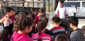 Köy okullarında okuyan öğrencilerin yüzü, Galatasaray'dan gelen spor malzemeleri ile güldü