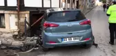 Otomobille servis minibüsü çarpıştı: 4 yaralı
