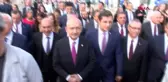 İzmir-chp lideri kılıçdaroğlu, izmir'de yurt açılışına katıldı