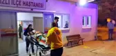Otomobille kamyonet çarpıştı: 2 ölü, 3 yaralı (2)