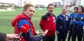 Spor kadınlar 'şiddete hayır' demek için futbol maçı yapacak
