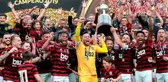Geriden gelip River Plate'i devirdiler! Libertadores Kupası Flamengo'nun
