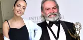 Emmy Ödülü alan Haluk Bilginer'e İrem Sak'tan yorum: Ödülün tozunu almaya gelirim