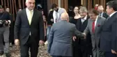 Bakan Ersoy, Emmy Ödülü kazanan Bilginer'i tebrik etti