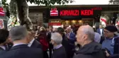 Kırmızı kedi kitabevi alsancak'ta açıldı