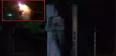 Isınmak için ateş yakan 4 kişi Melih Cevdet Anday'ın heykelini yaktı