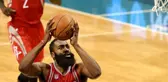NBA'de Rockets, James Harden'ın 3 çeyrekte 60 sayı attığı maçta Hawks'ı yendi