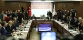 Asgari ücret pazarlıklarında işçi ve işveren temsilcileri ilk fikir ayrılığını yaşadı