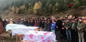 Kastamonu tır'la çarpışan otomobilde ölen 3 kişi toprağa verildi