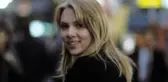 Scarlett Johansson kutlamada panik atak geçirdi!