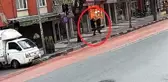 Tartıştığı şahsı sokak ortasında öldürdü: Dehşet anları kamerada