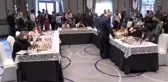Büyük Usta Karpov, 10 sporcuyla aynı anda satranç oynadı