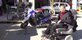 Antalya felç oldu; resim sergisi açtı, şiir kitabı yazdı, motosiklete biniyor