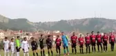 Tosya Belediye Başkanı Kavaklıgil, amatör ligde ilk maçına çıktı